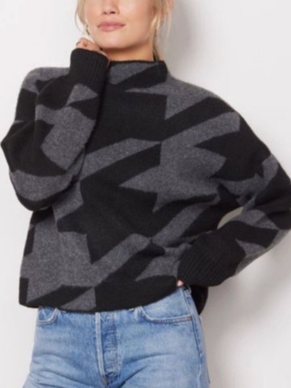EVEREVE Brielle Large Houndstooth Pullover Mock Neck Sweater Medium Soft Comfy